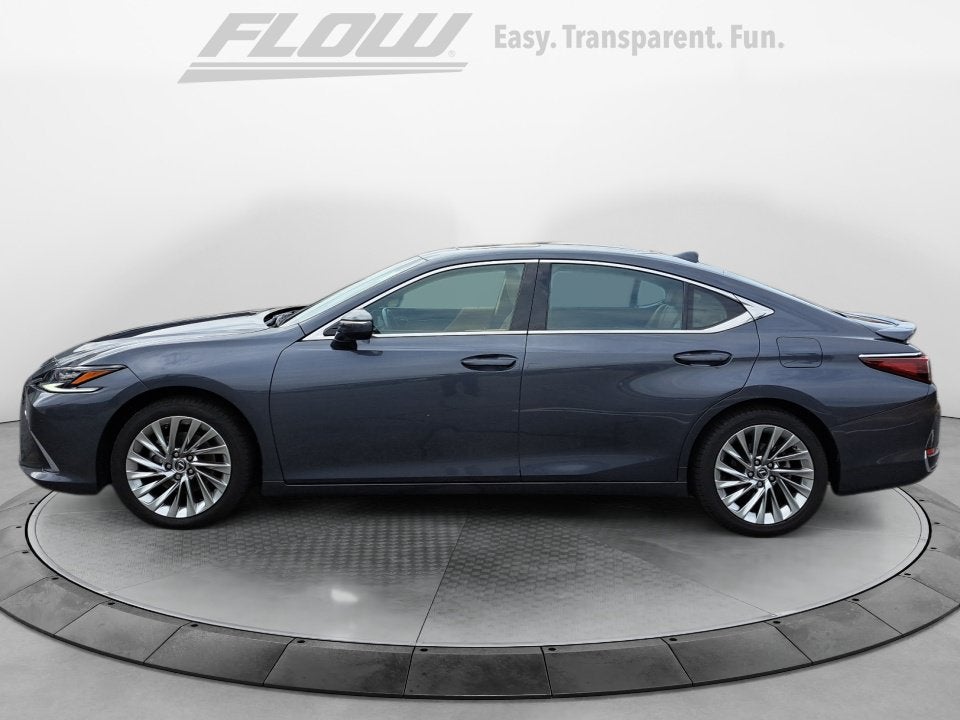 2023 Lexus ES 300h Ultra Luxury